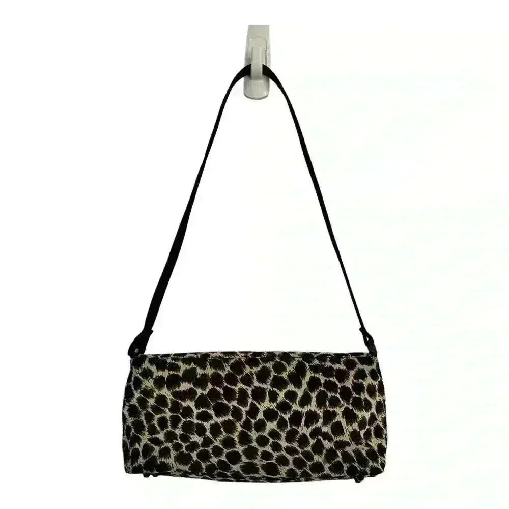 Frankie & Johnnie Animal Print Shoulder Bag - Picture 2 of 8